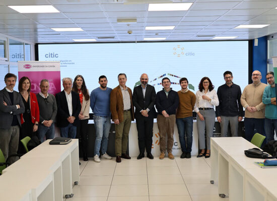 Foto de todos los asistentes a la reunión del Cluster Saude en el CITIC