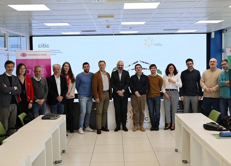 Foto de todos los asistentes a la reunión del Cluster Saude en el CITIC