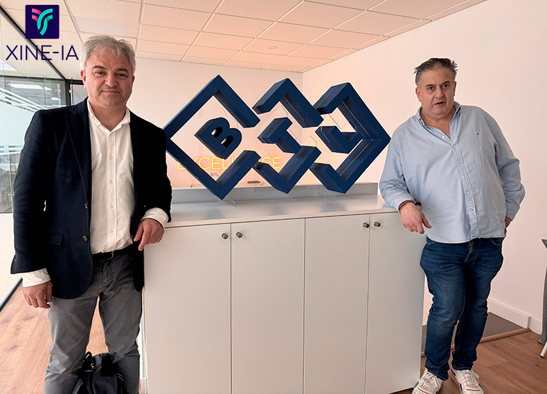 Foto de Javier con el comercial de BTL en Madrid