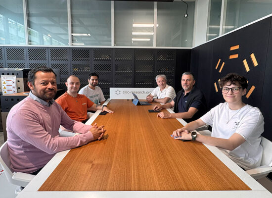 Foto de los miembros del IMEDIR con el profesor Paulo